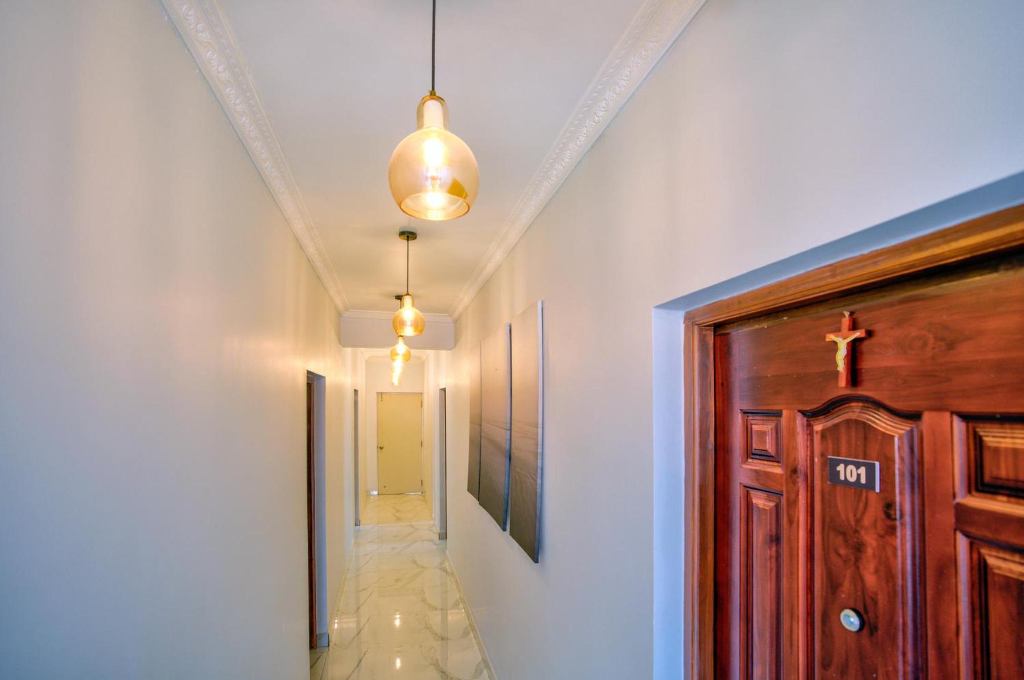 Candolim Beach White Residency Baga Ngoại thất bức ảnh