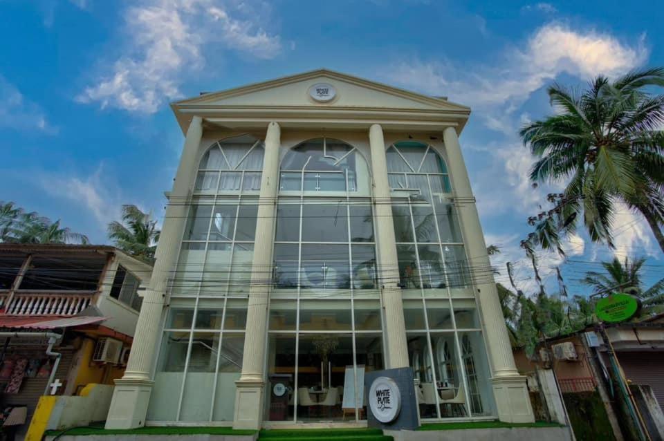 Candolim Beach White Residency Baga Ngoại thất bức ảnh